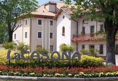 Hotel Ristorante La Casona Feltre Luaran gambar