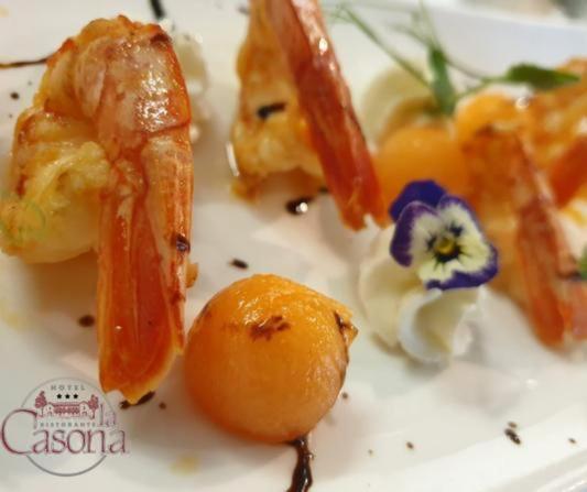 Hotel Ristorante La Casona Feltre Luaran gambar