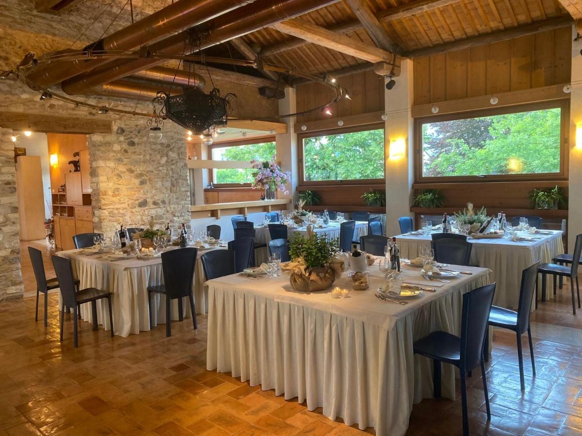 Hotel Ristorante La Casona Feltre Luaran gambar