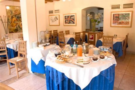 Hotel Ristorante La Casona Feltre Luaran gambar